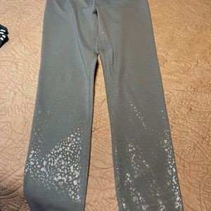 Zyia women leggings size 6-8 grey with silver dots